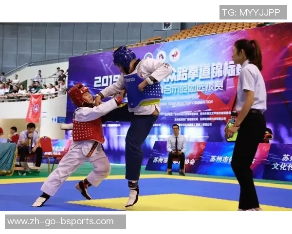 足球的激情与梦想交织成感人瞬间的美丽篇章